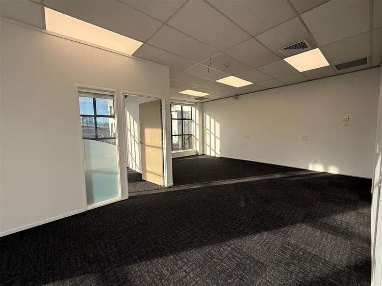 Unit 4, 7 Ward Street Hutt Central_9