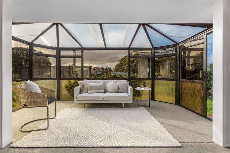 1/4 Bowling Avenue Epsom_7