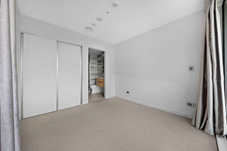 506/10 Lion Place Epsom_16