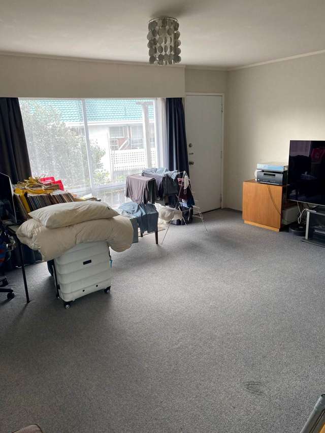 2/6 Longbill Place Glendene_1