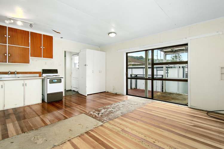 142 Main Road Tawa_13