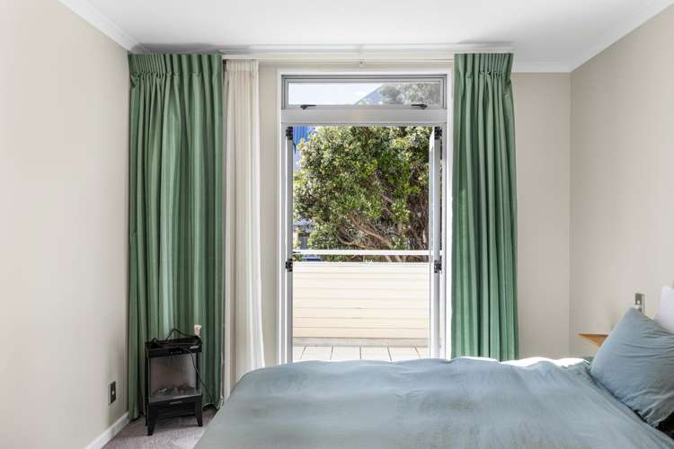35/305 Evans Bay Parade Hataitai_13