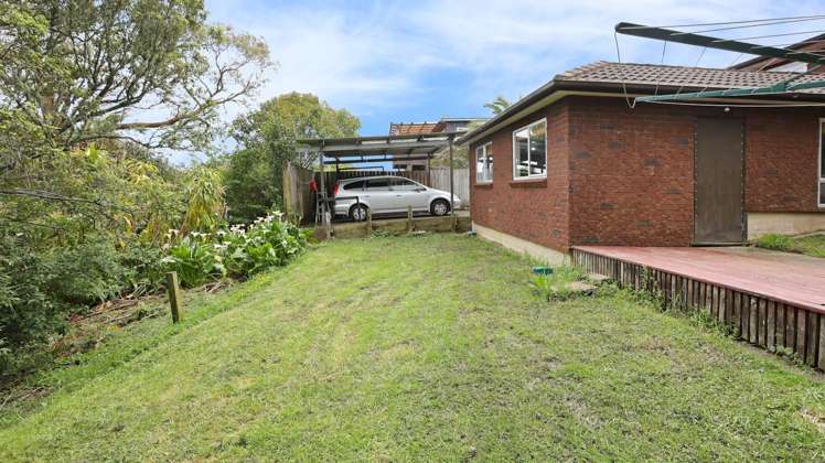 9 Leo Street Glen Eden_22