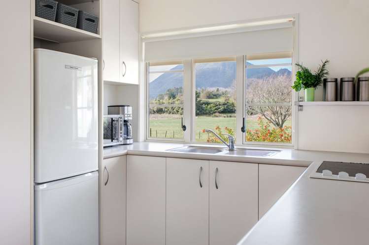 79 Hardie Avenue Kawerau_9