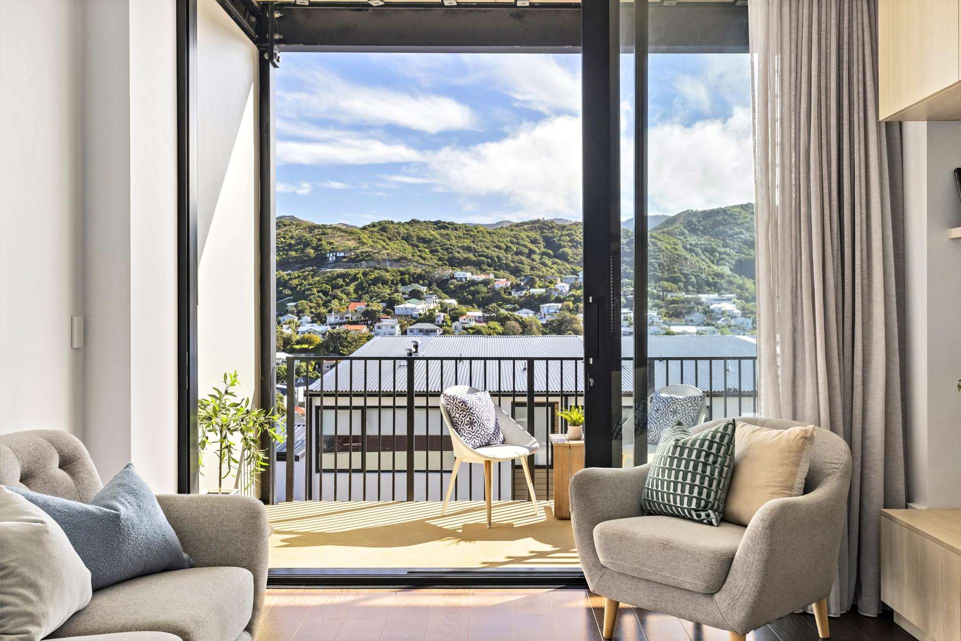 204/11 Jean Caldwell Way Island Bay_0