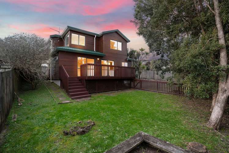 2/30 Roberts Road_0