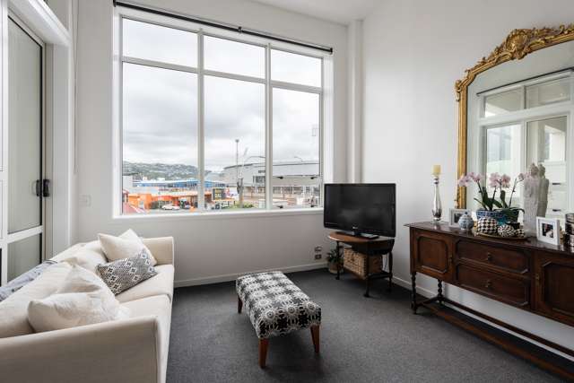 109/107 Thorndon Quay Pipitea_1