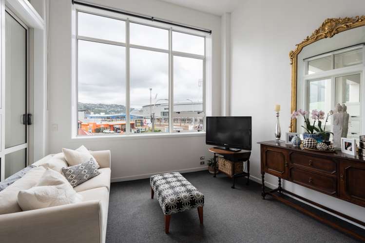 109/107 Thorndon Quay Pipitea_1