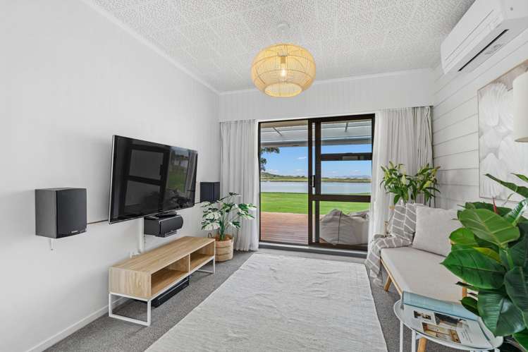 281 Cove Road Waipu_18