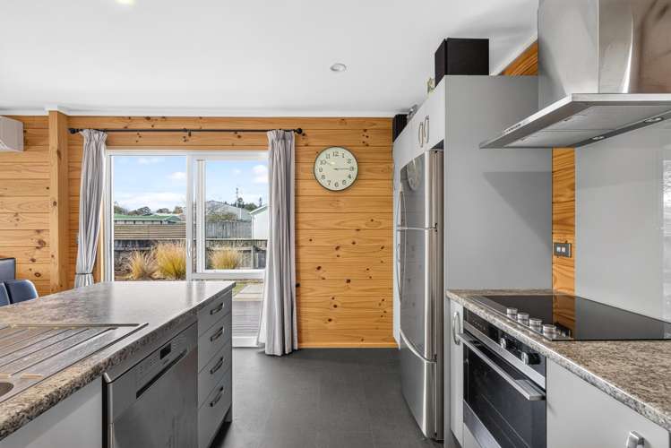 2 Rima Place Turangi_5