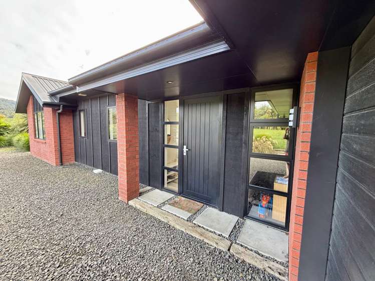 669A Te Hutewai Road Raglan_35