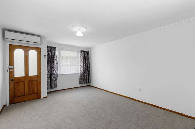 8A Stamford Grove Avalon_1
