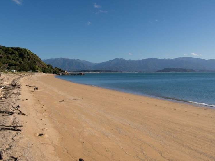 6 Peninsula Road Takaka_51