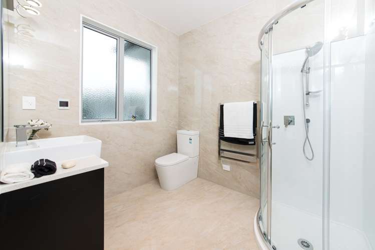 1d Vino Cina Heights Ranui_15