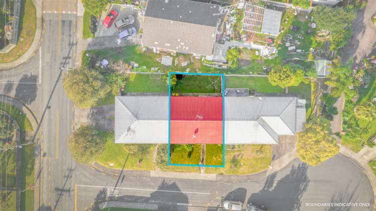 2/61 Royal View Road Te Atatu South_27