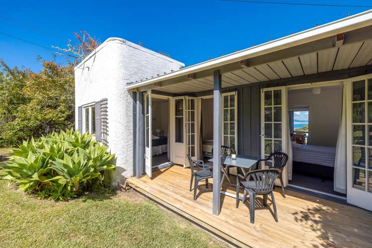 152 Ocean View Road Oneroa_22