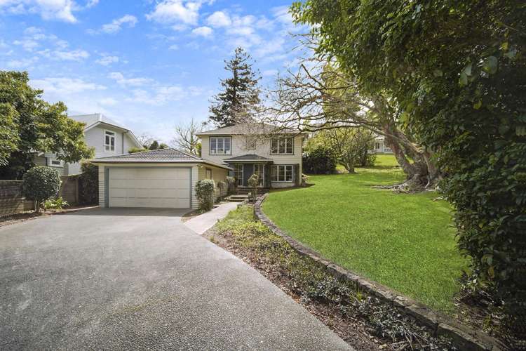 36 Golf Road_0