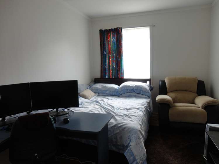 35 Preston Avenue Mount Albert_13