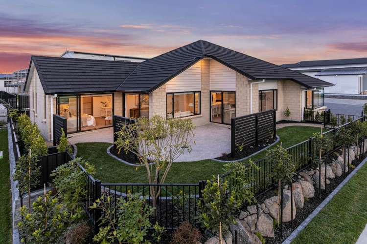 1 Louisa Lane Wainui_2