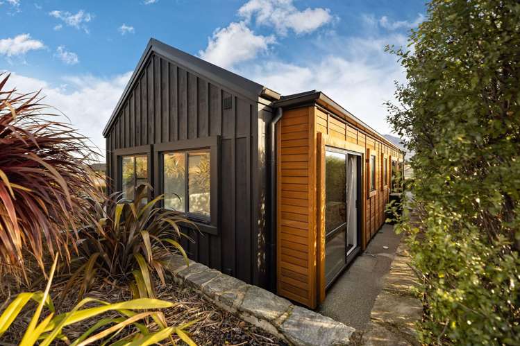 13 Falconer Rise Jacks Point_19