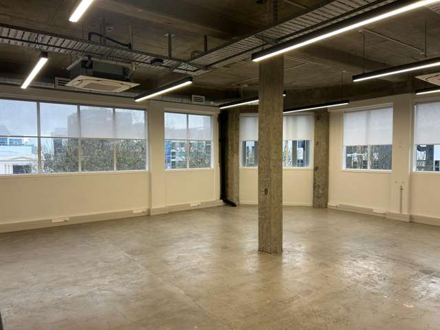 Suite D/341 Victoria Street Hamilton Central_1