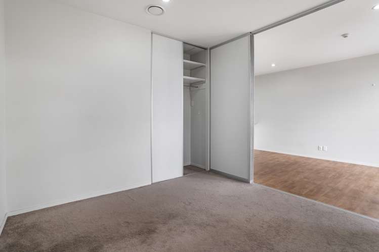 1009/20 Mccrae Way New Lynn_11