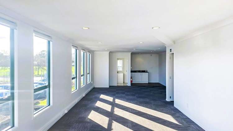 Unit 5A/18 Croskery Road Red Hill_5