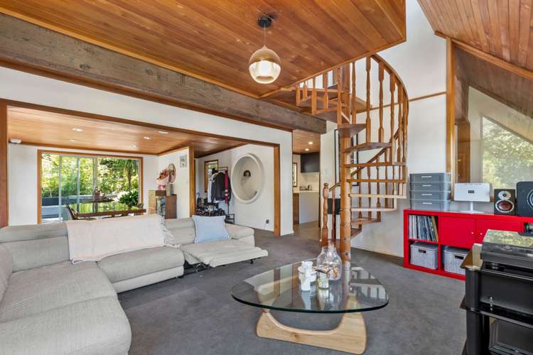 110 Attwood Road Paremoremo_10