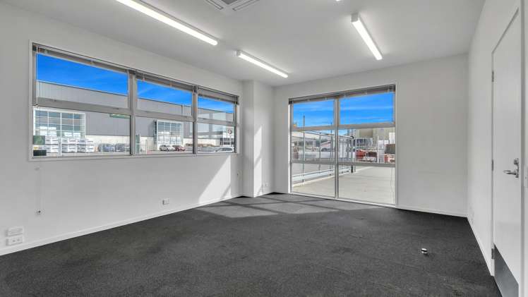 20 Sir James Wattie Drive Hornby_4