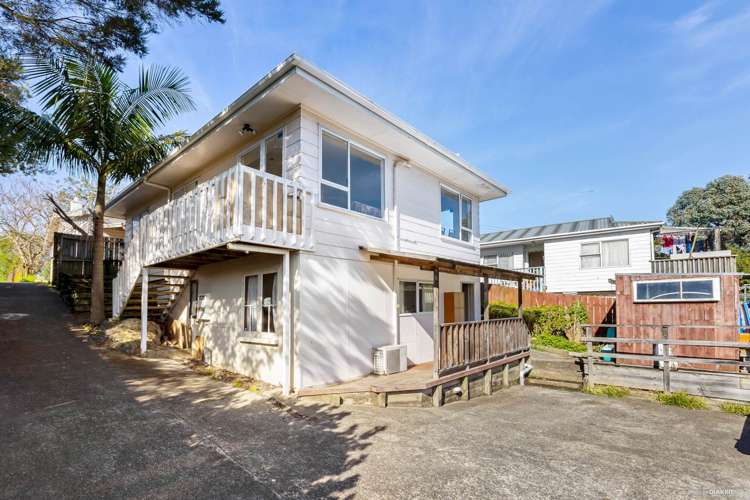 2/51 Fruitvale Road New Lynn_0