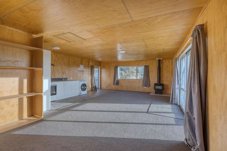 577 Blue Spur Road_5
