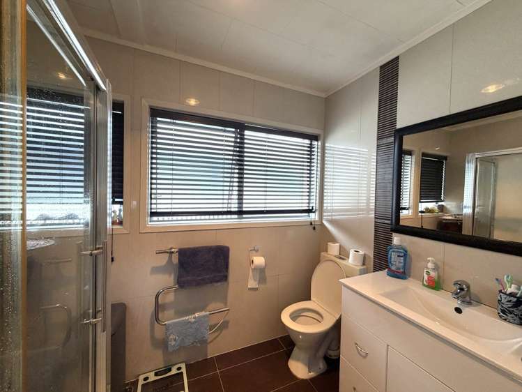 3 Hepburn Road Glendene_4