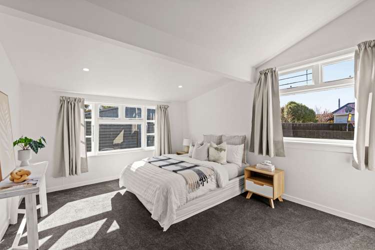 21 Defoe Place Waltham_11