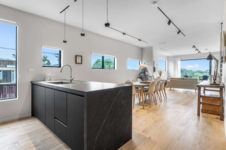 53d Regina Street Westmere_5