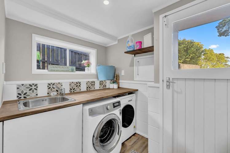 7 Penton Road Stanmore Bay_17