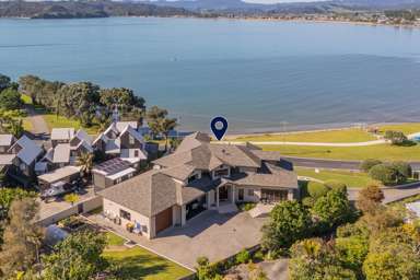 182 Buffalo Beach Road_1