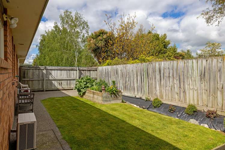 18/2 William Donald Drive Solway_13