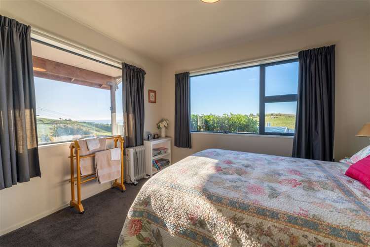 13a Cardiff Street Moeraki_11