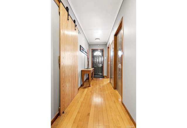 2 Royal View Road Te Atatu South_1