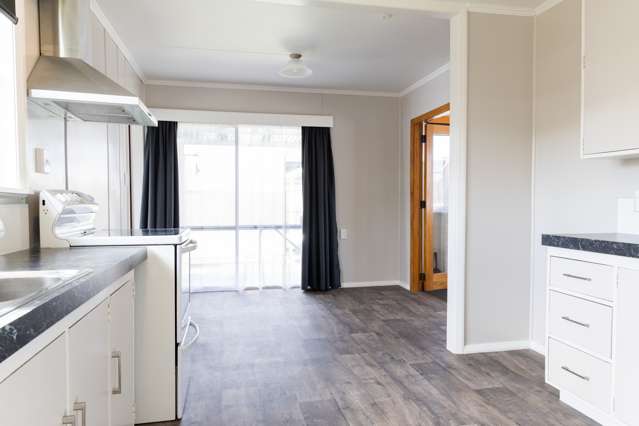 22 Pharazyn Street Feilding_4