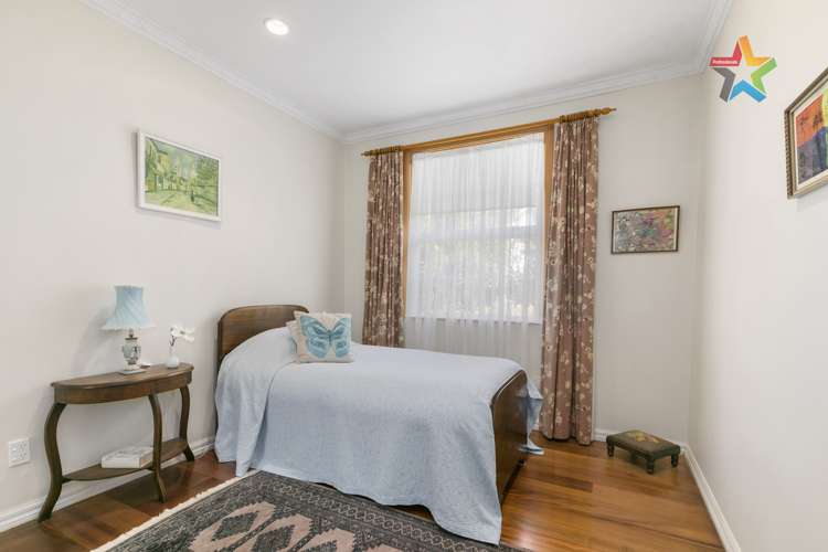 68 Woburn Road Woburn_14