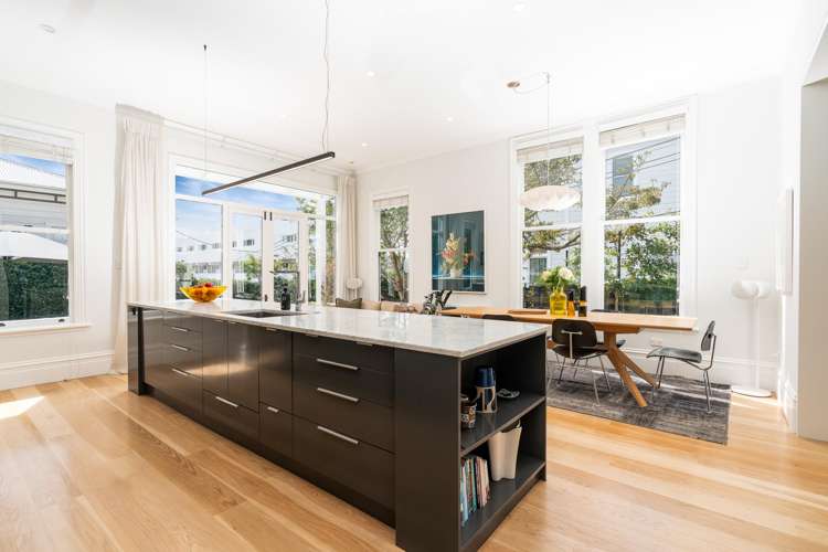 18 Austin Street Mount Victoria_17