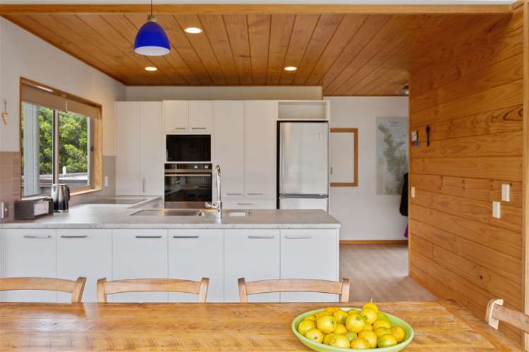 1101b Port Road Whangamata_4