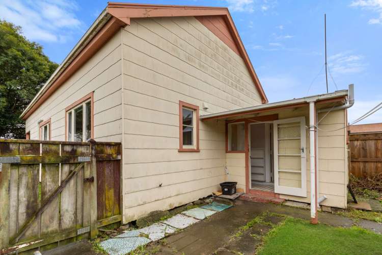 26 Worcester Street West End_17