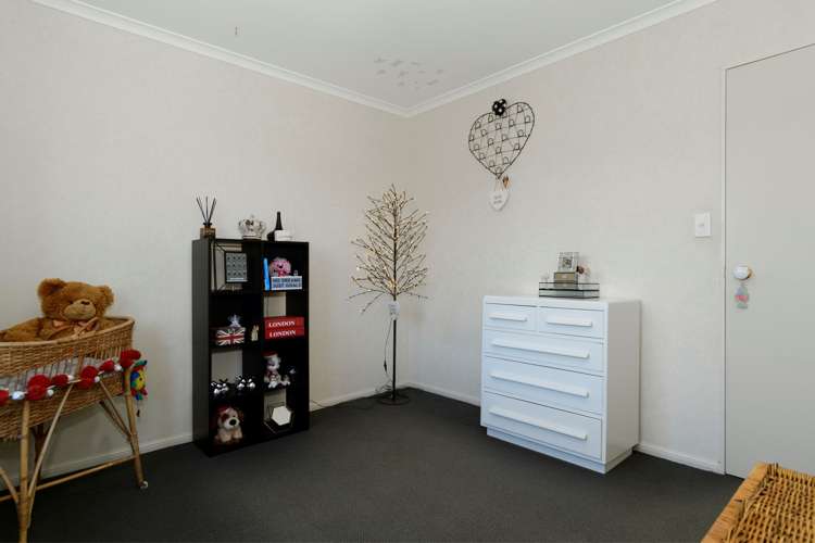 8 Brackenburn Drive Ohauiti_14