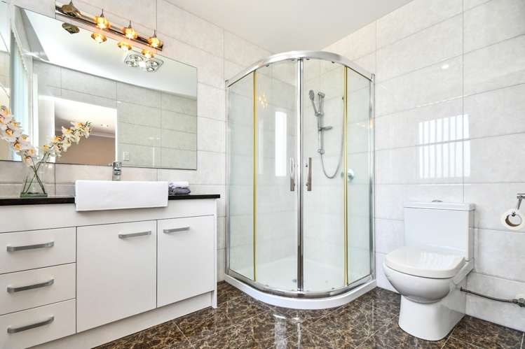 11 Rohi Place Flat Bush_12