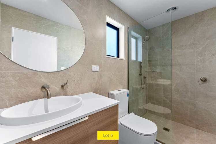Lot 2-5/135 Leybourne Circle Glen Innes_12