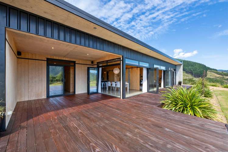 1424 Queen Charlotte Drive Marlborough Sounds_10