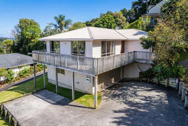 Low-Maintenance Living in Sought-After Kamo West