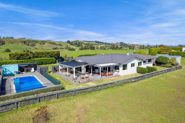 Lifestyle living, sea views & income potential